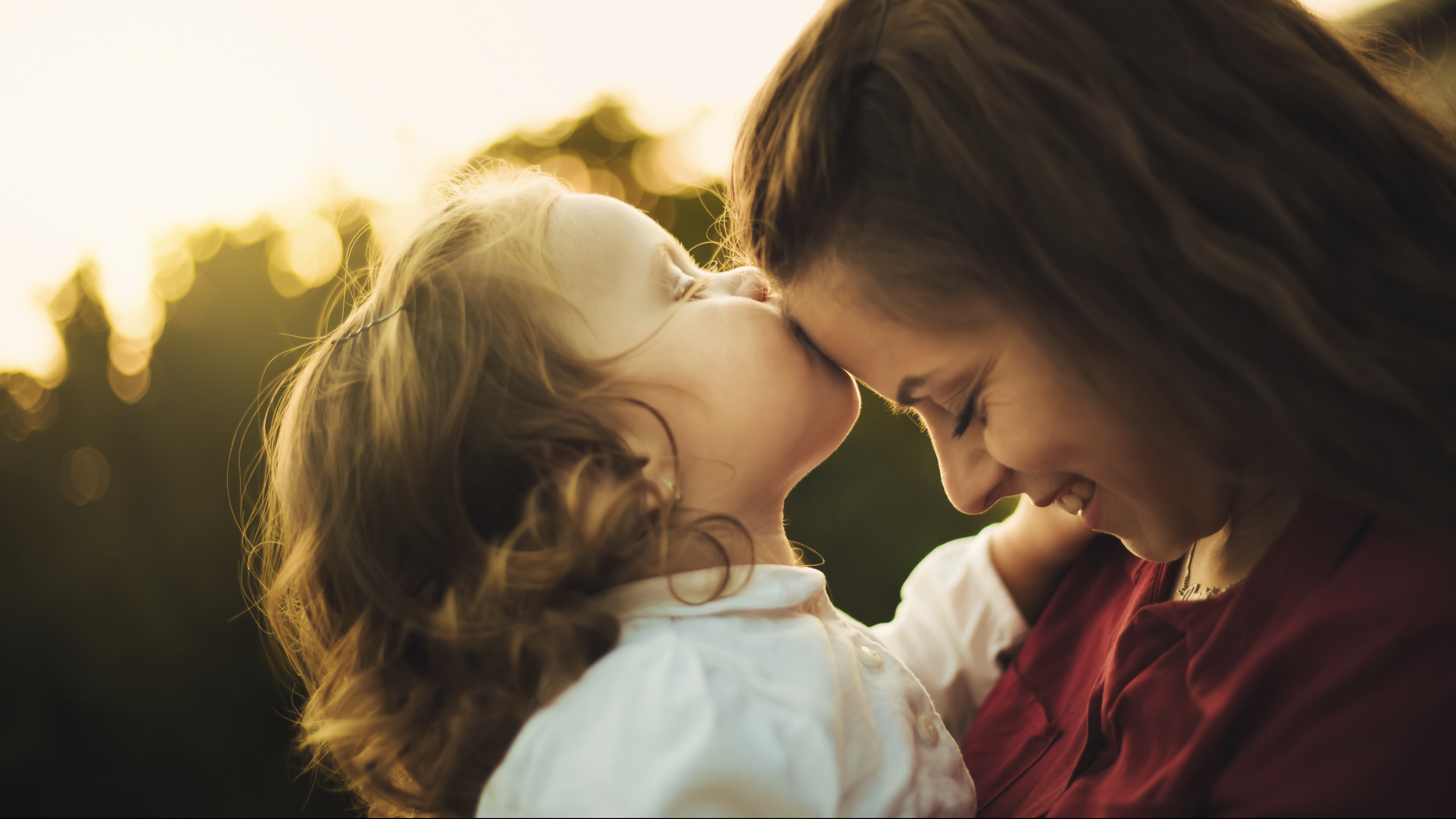Read more about the article Decoding the Unspoken Emotions of Our Mothers